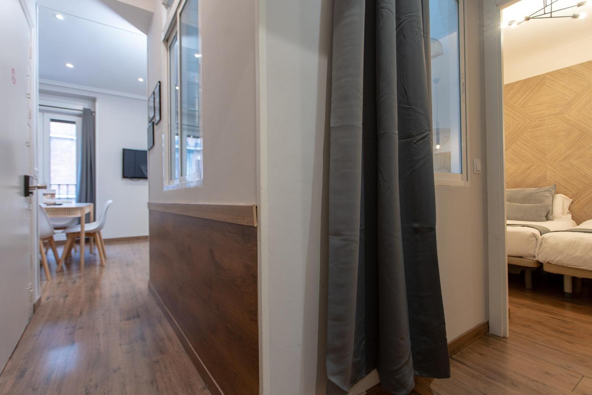 Apartamentos Nickel Мадрид Екстер'єр фото