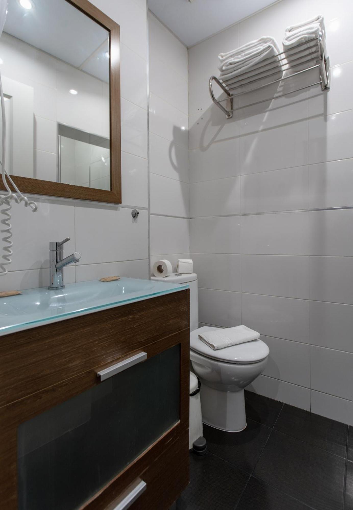 Apartamentos Nickel Мадрид Екстер'єр фото