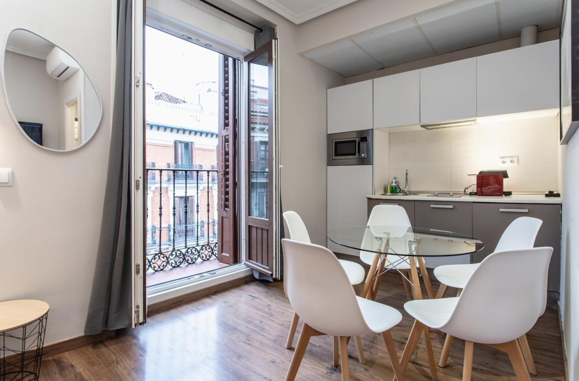 Apartamentos Nickel Мадрид Екстер'єр фото