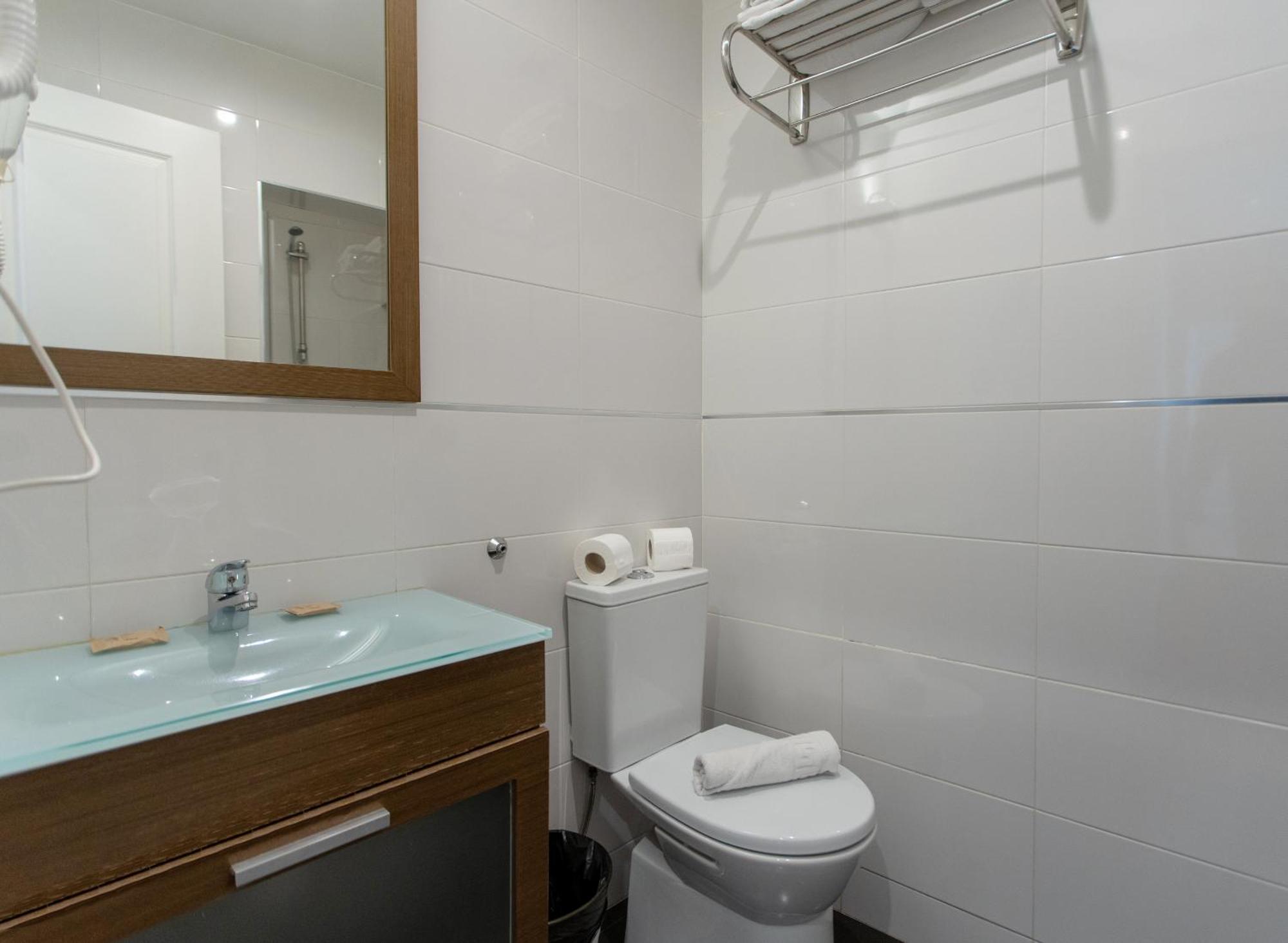 Apartamentos Nickel Мадрид Екстер'єр фото