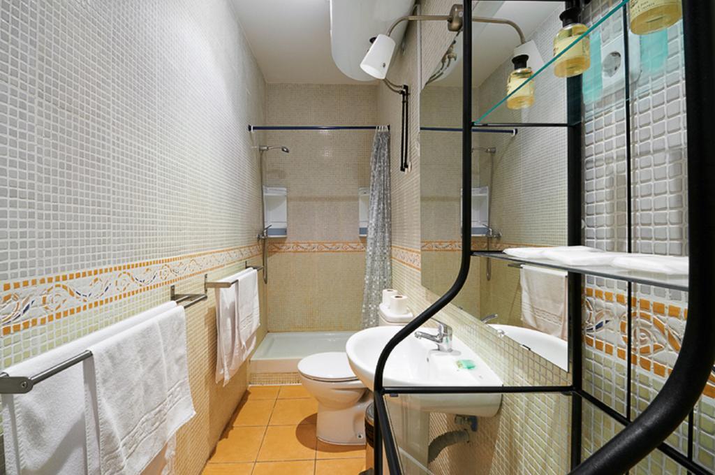 Apartamentos Nickel Мадрид Екстер'єр фото